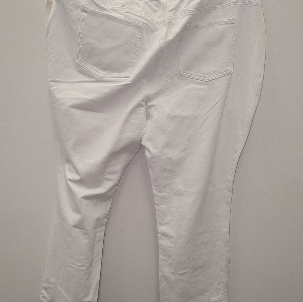 Dream Jeanwee by Quacker Factory White Pull-On Pants - Picture 9 of 14